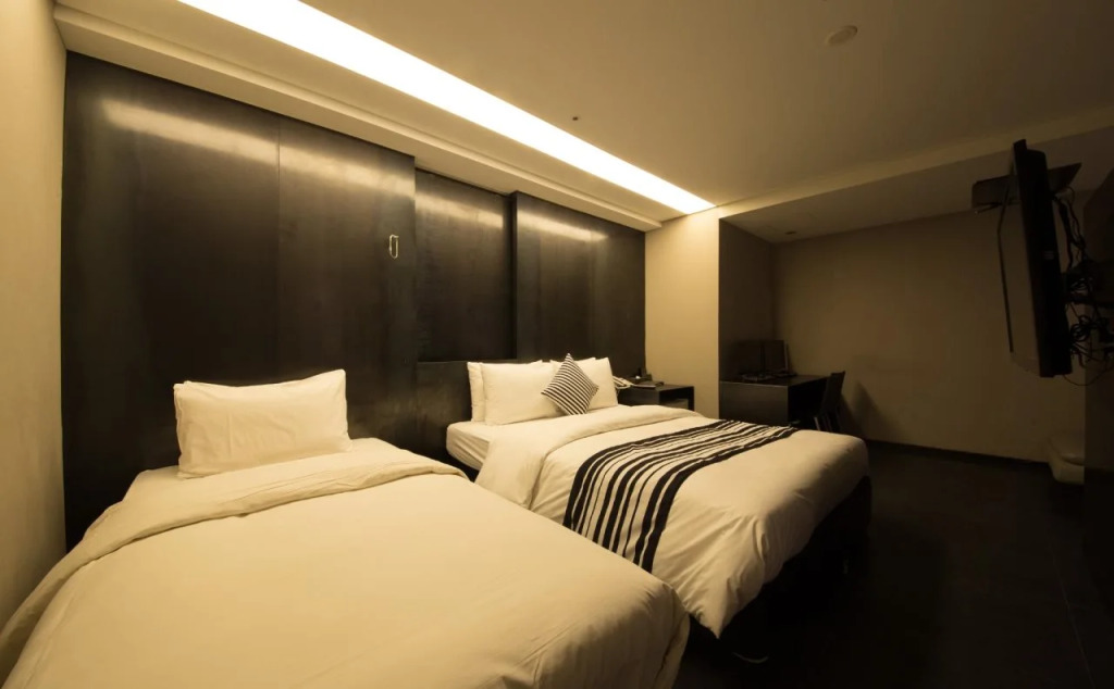Yeoksam Lumiere Hotel