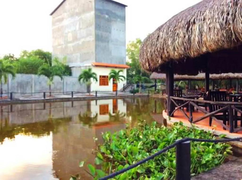 Huong Toan Eco Resort  Spa