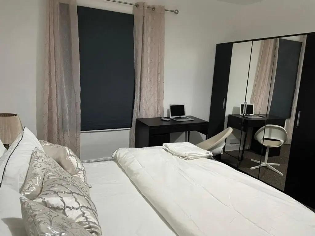 Potters Lodge, Oldham, Manchester by Edl Ventures Ltd