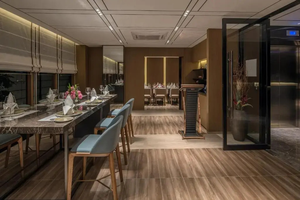Oakwood Premier Phnom Penh