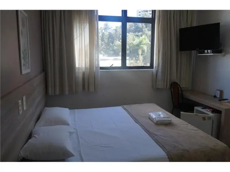 Rhuds Hotel