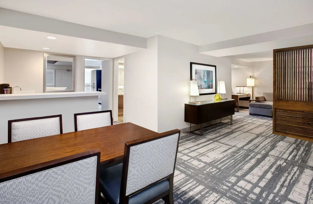 Embassy Suites by Hilton Orlando International Drive Convention Center