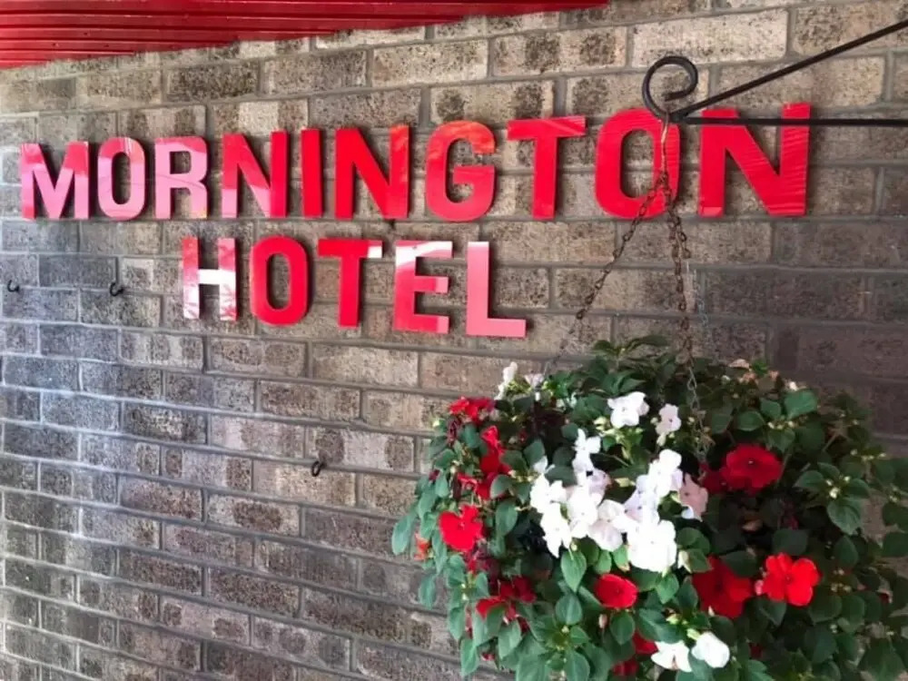Mornington Hotel