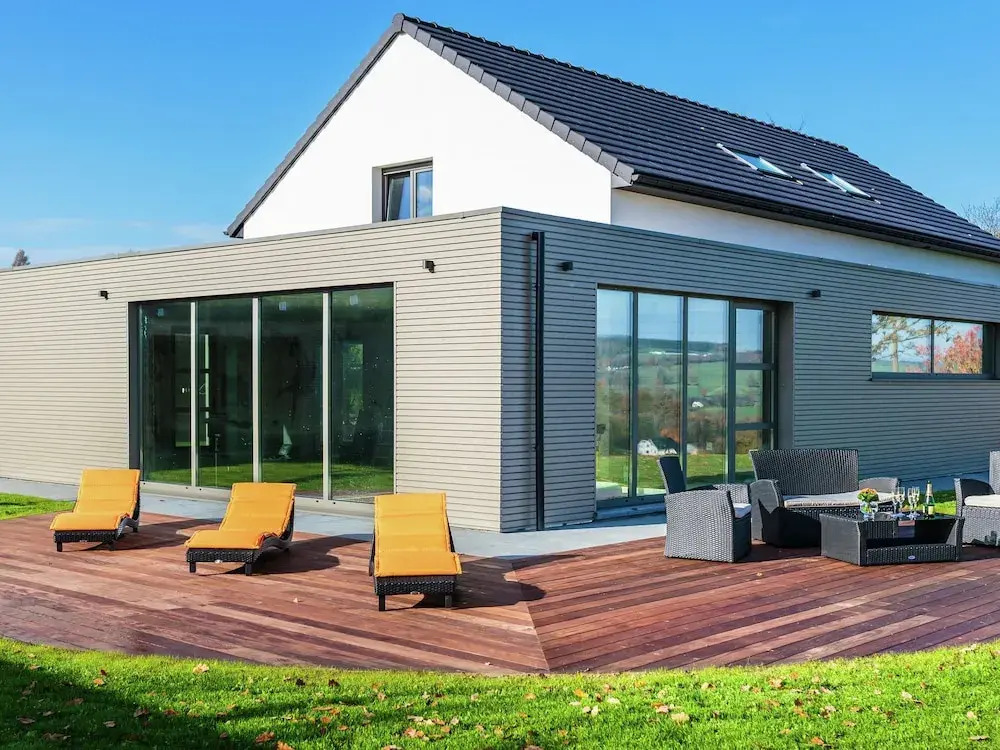 Lavish Villa in Malmedy with Heated Pool, Hot Tub, Infrared Sauna