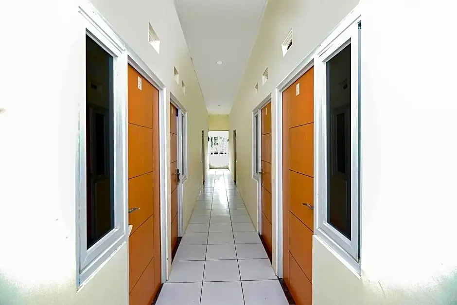 OYO Life 2751 Deyo Kost