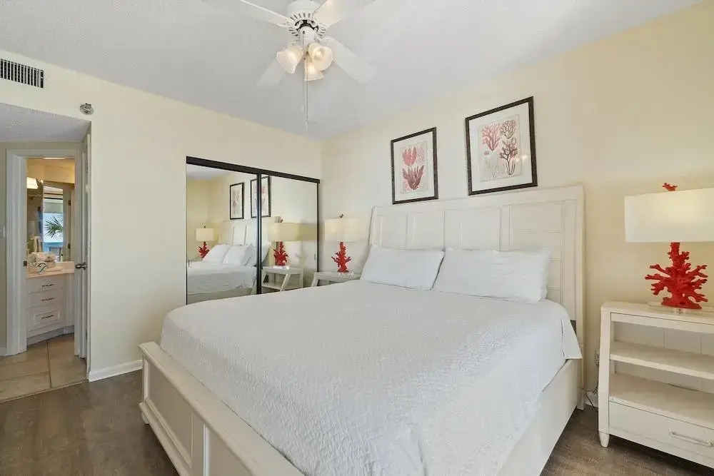 Pelican Pointe 1203