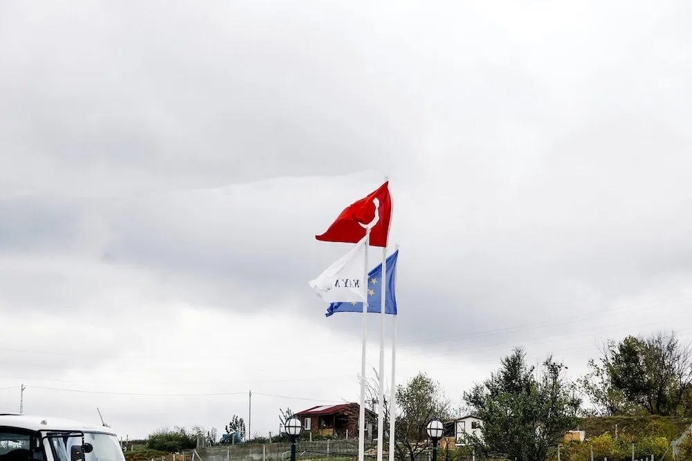 Monopetra Otel