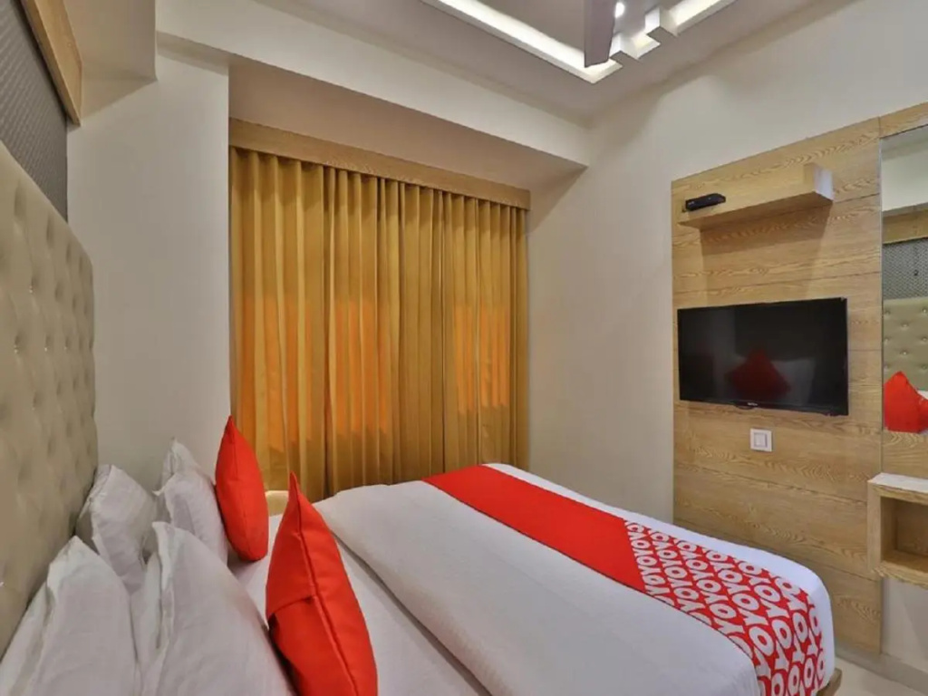 Hotel Acme by Sky Stays