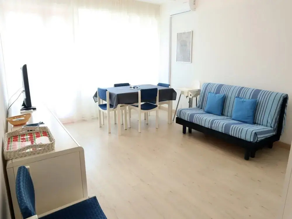 Modern Two-bedroom Apartment With Seaview Balcony