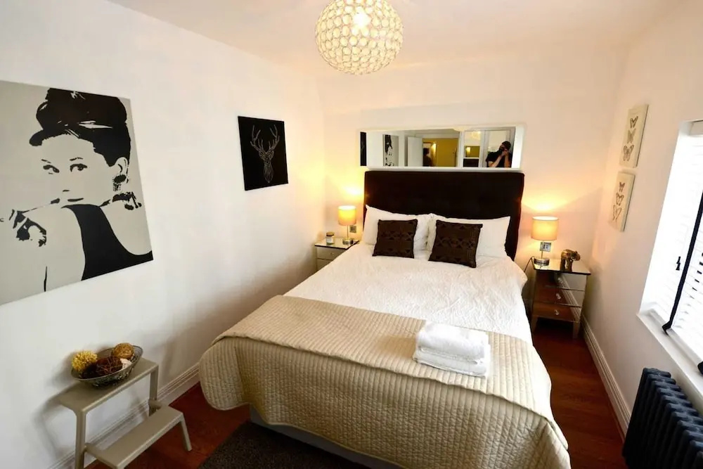 New Luxury 3bed/2bath Apartment - Covent Garden!!