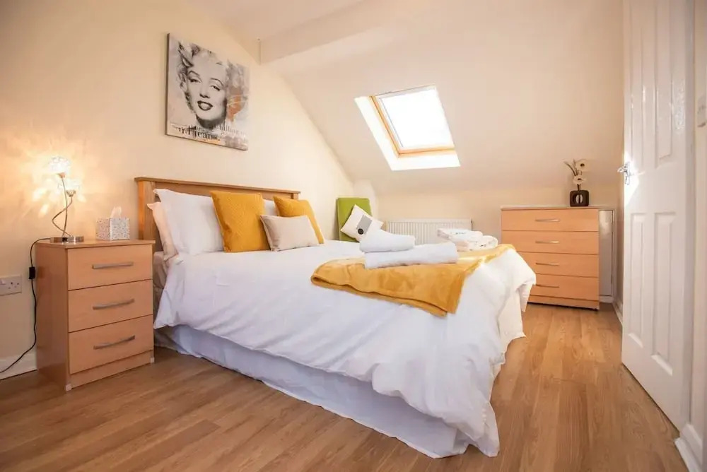 2 Bedroom Apartment With 2 Bathrooms and Parking