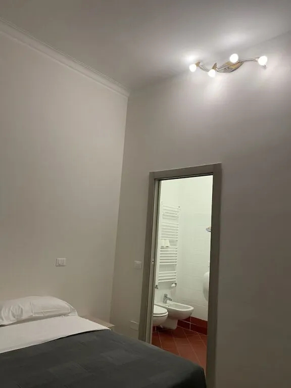 Newtown Hotel - Hostel