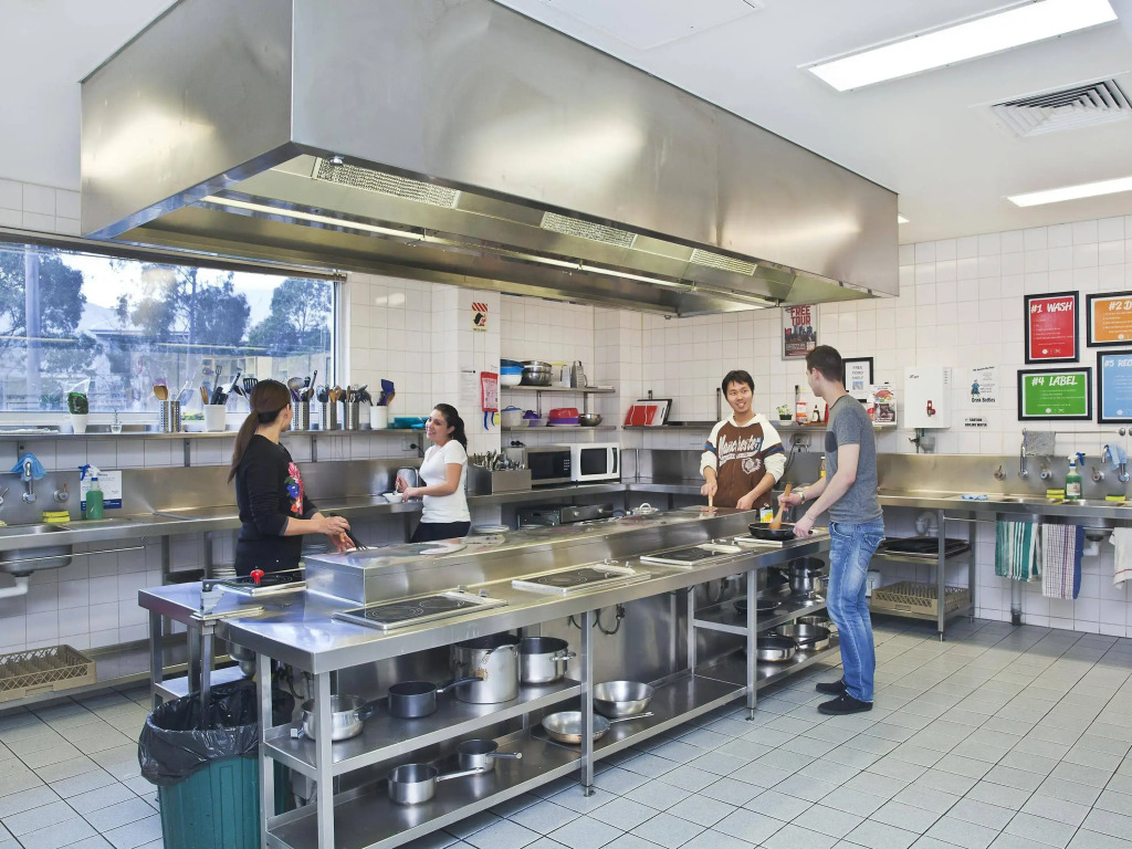 Melbourne Metro YHA