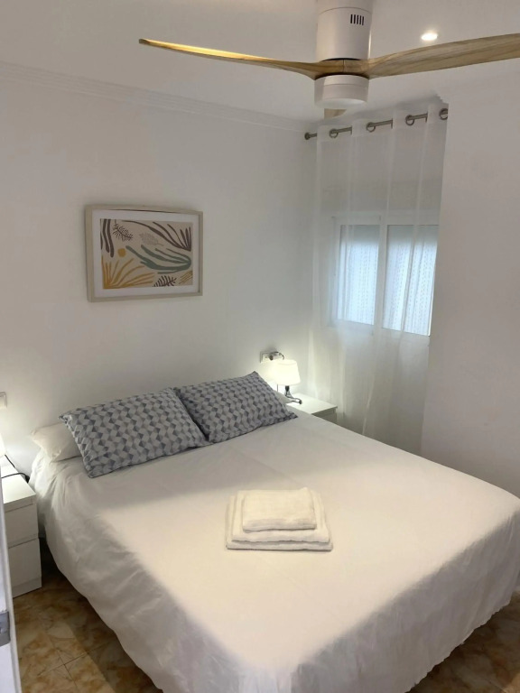 Beachfront and Renovated Apartment