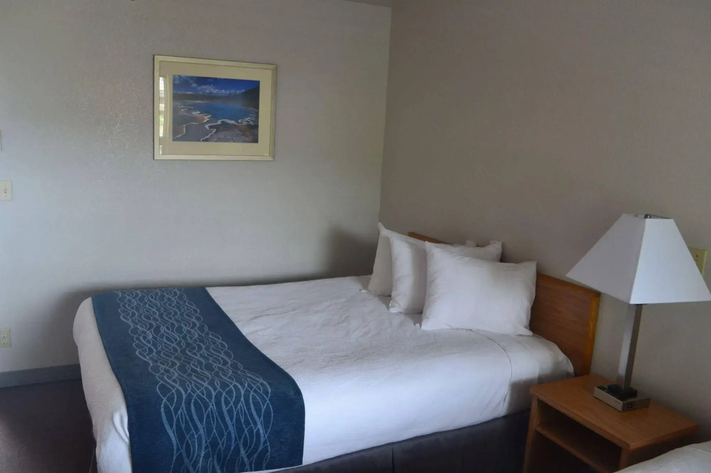 Absaroka Lodge
