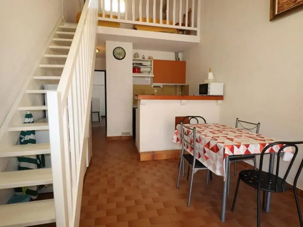 Appartement Le Grau-du-Roi, 2 pièces, 5 personnes - FR-1-307-132