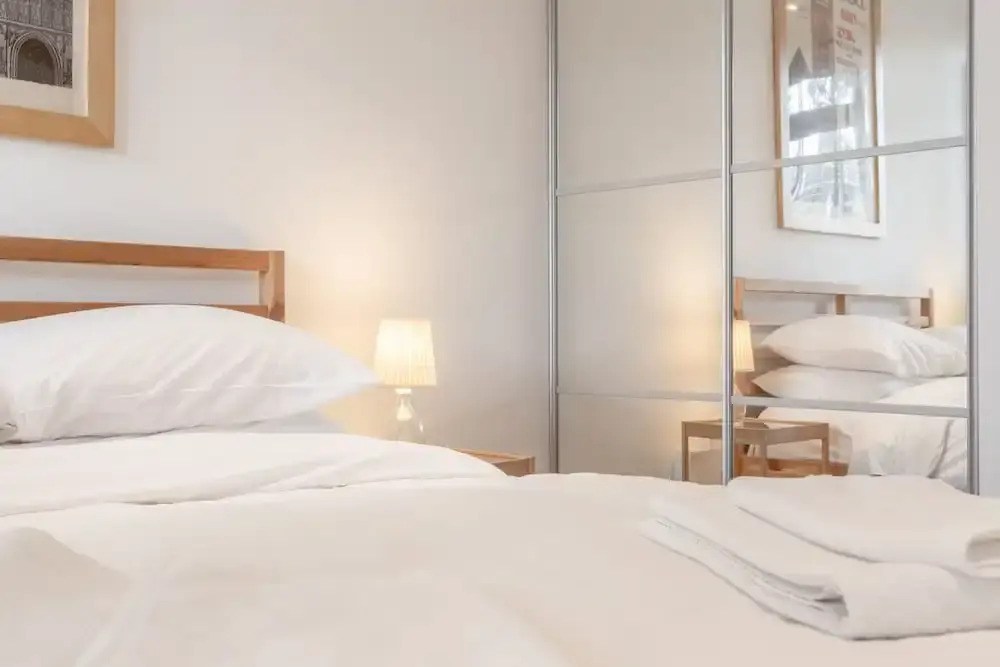 1 Bedroom Apartment Near South Bank