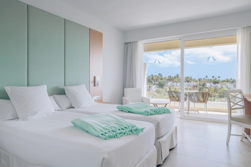 Iberostar Waves Playa Gaviotas All Inclusive