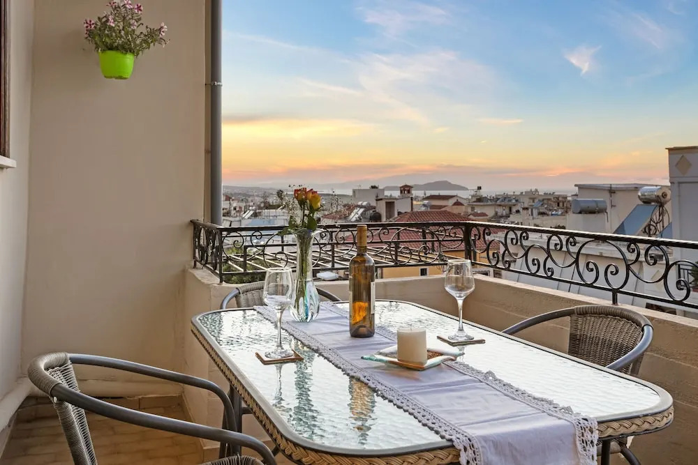 Artistic Apartment in Chania