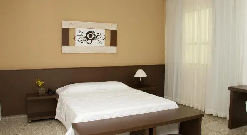 Santorini Hotel - Hotel com Elevador