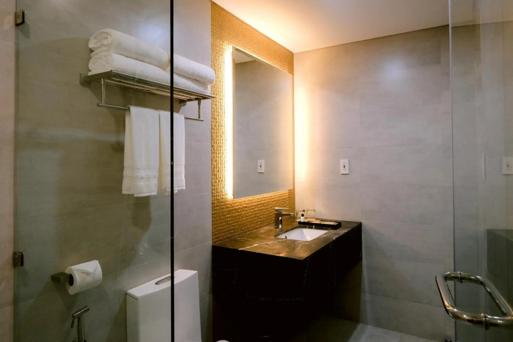 Goldberry Suites and Hotel Cebu
