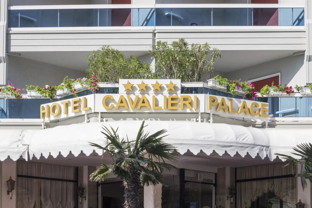 Hotel Cavalieri Palace & Suites