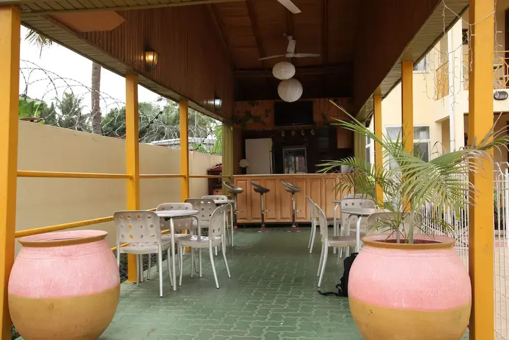 Oasis Lodge