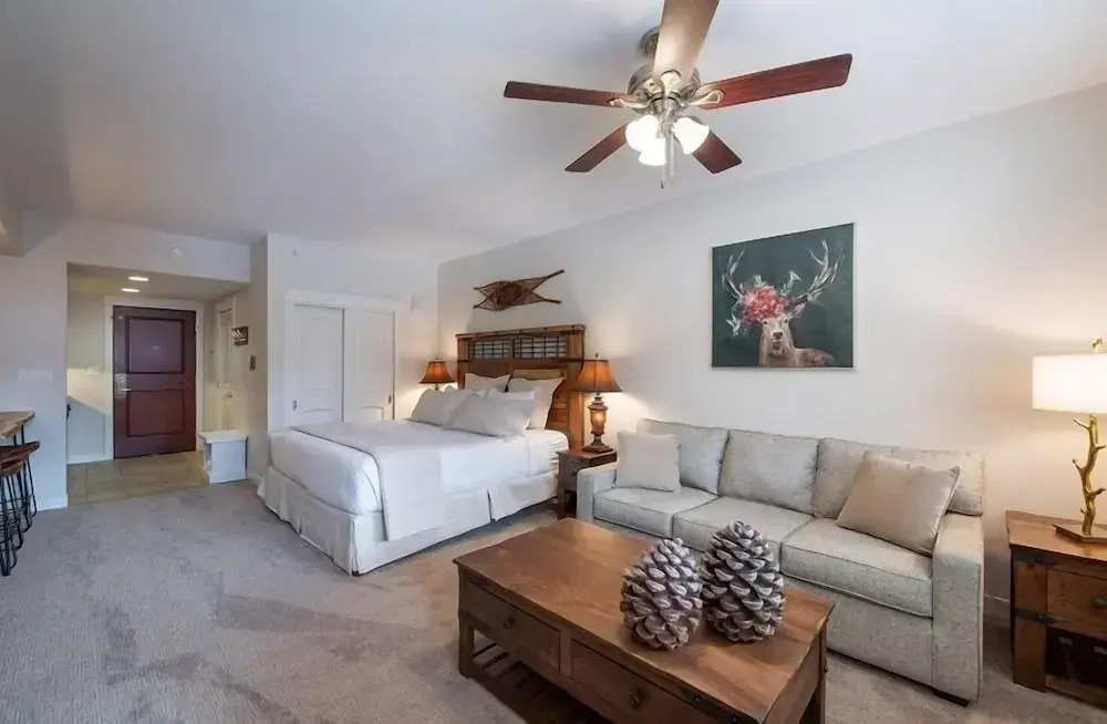 Premium Unit 4643- Fraser Crossing/founders Pointe Condo