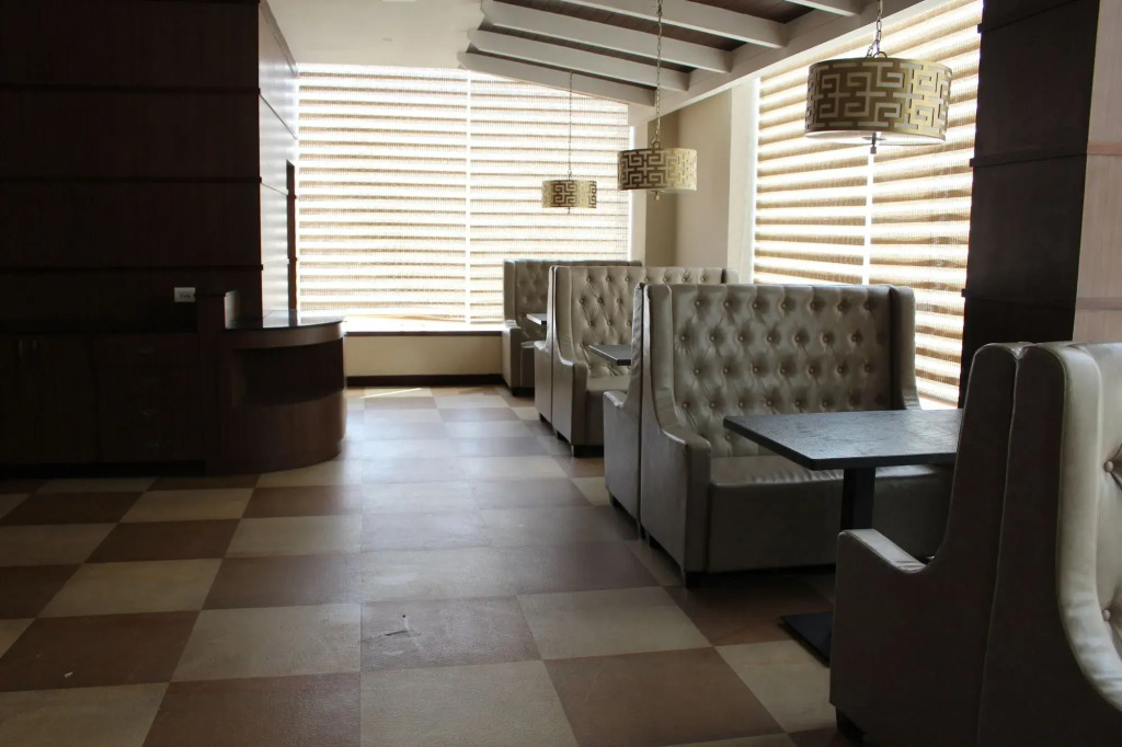 Ariya Hotel