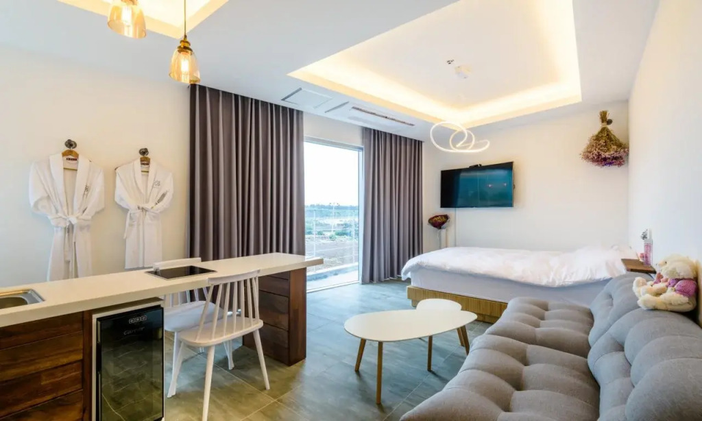Seogwipo Dawa Pool Villa Pension