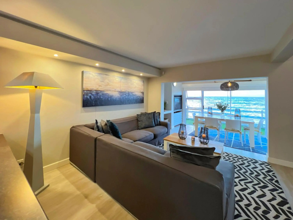 Waterfront Edge B5