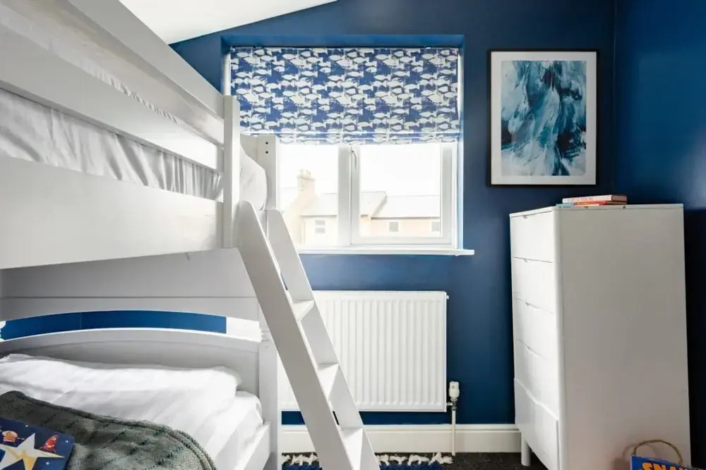 The Victoria Cottage - Bright 3bdr Terraced Home With Patio and Parking