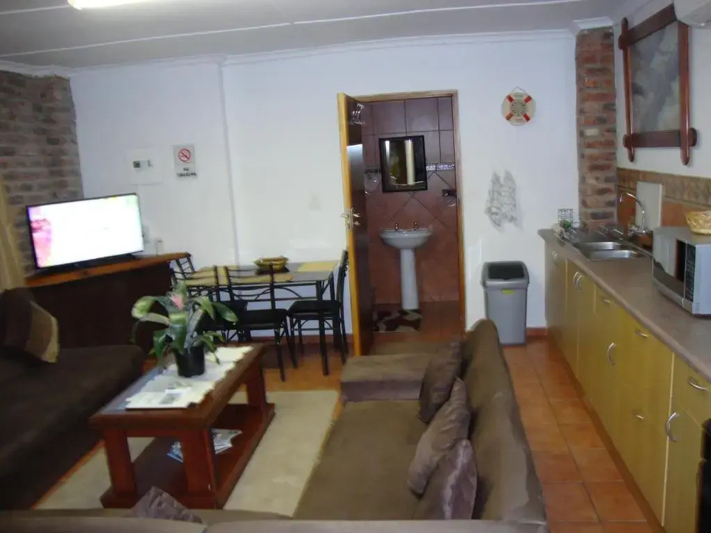 Trafalgar Chalets Unit 1
