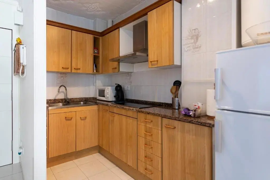 Apt 200 meters from the beach id