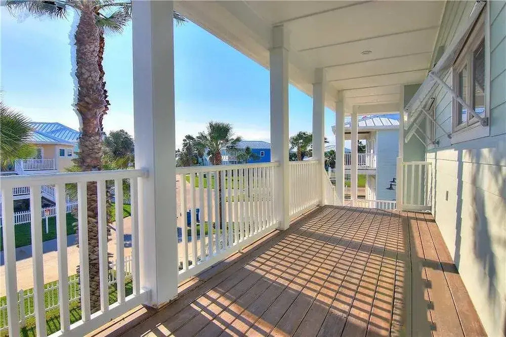 Aransas Palms - 4 Br home by RedAwning