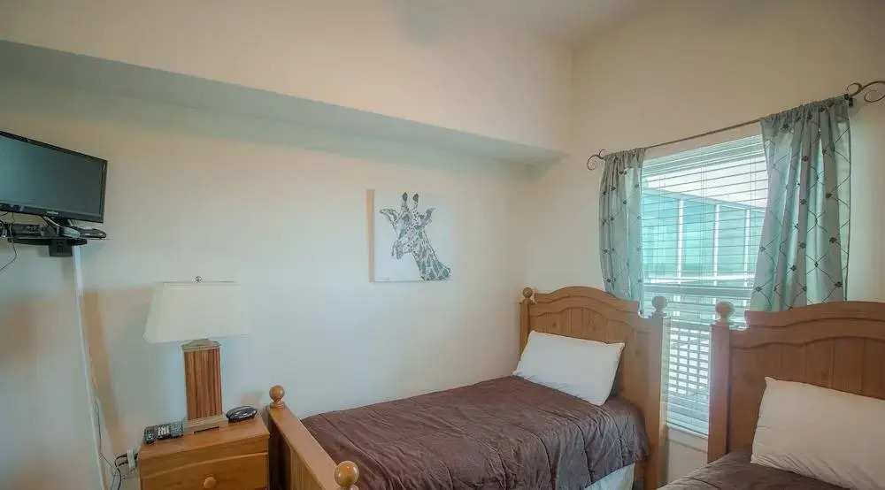 Legacy II 1404 Penthouse