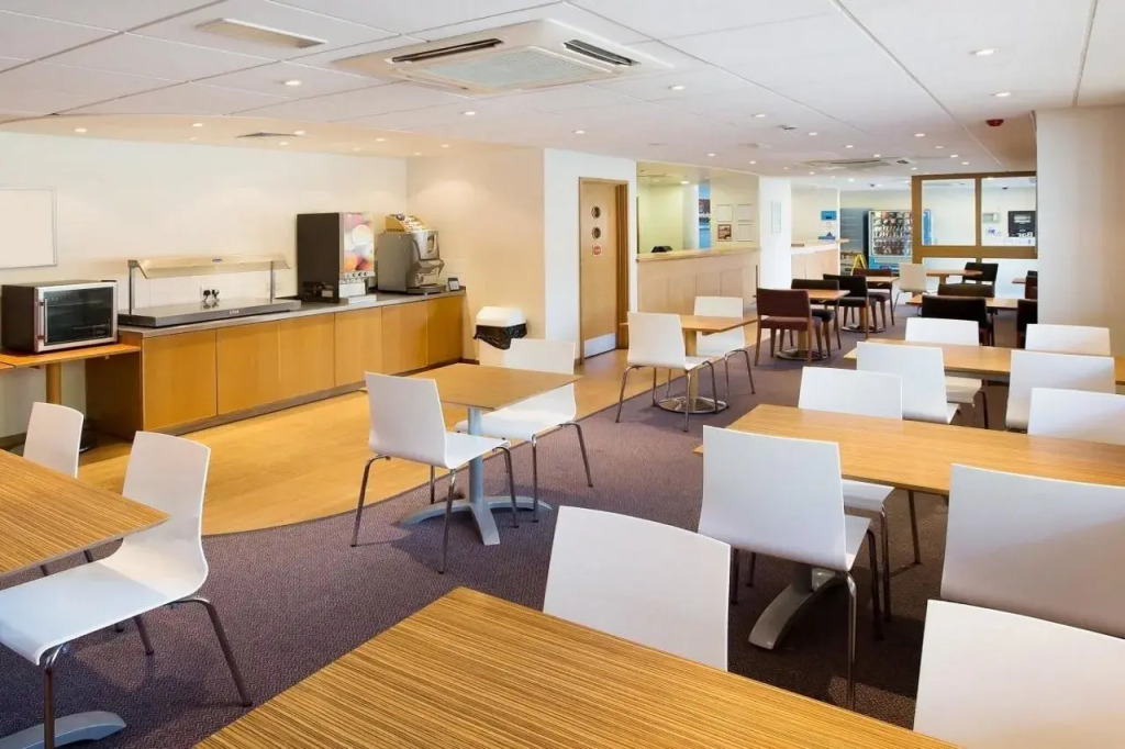 Travelodge Swindon Central