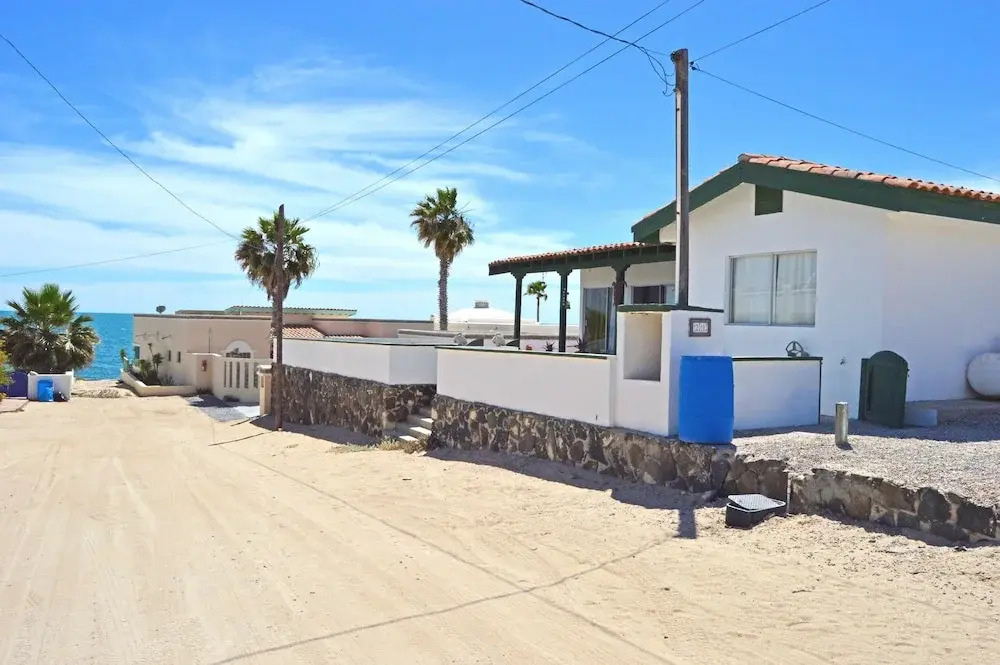 Las Mareas 21 2 Br home by RedAwning