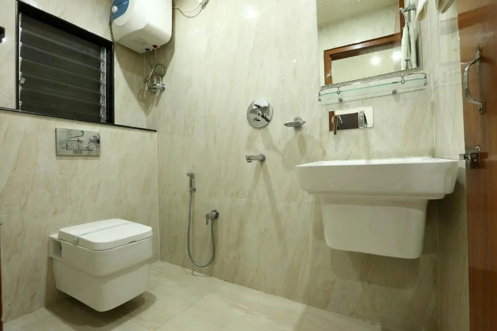 OYO 18901 Hotel Sunview International