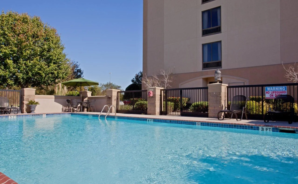 Best Western Plus Sugar Land-Stafford