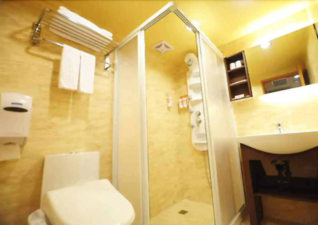 Kindness Hotel - Chihkan Tower Branch