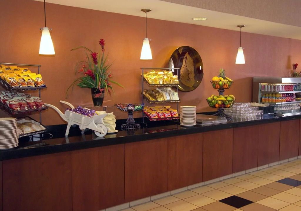 Sheraton Westport Plaza