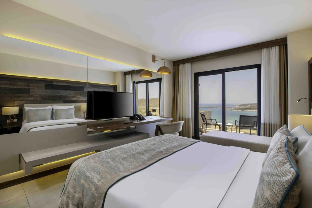 Design Plus Seya Beach Hotel