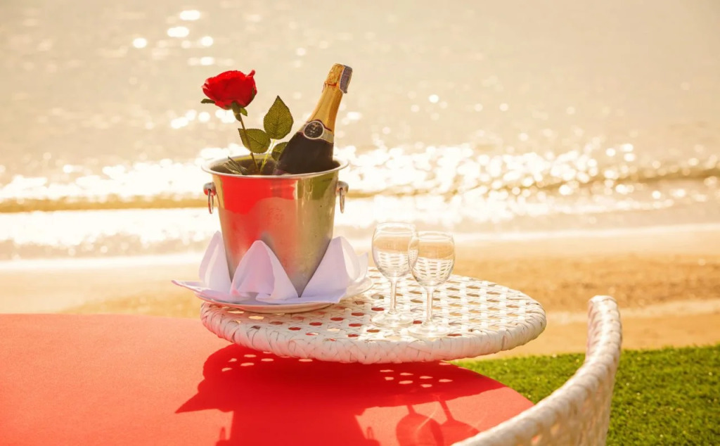 Sunset Beach Hotel