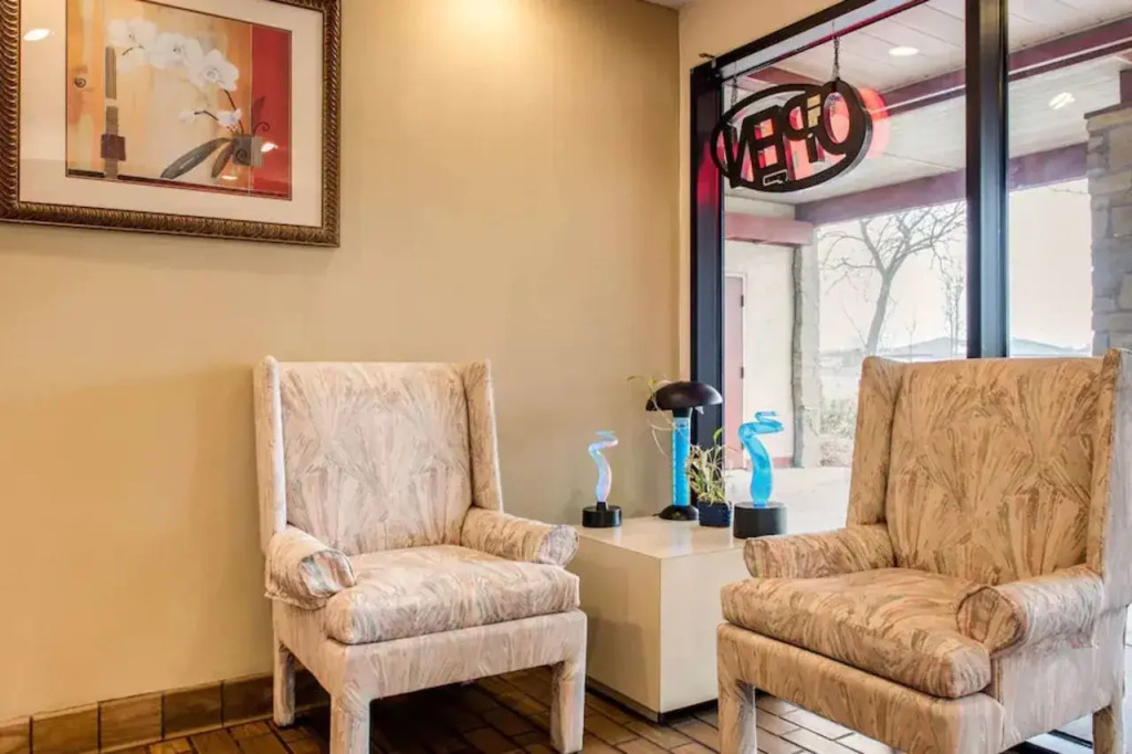 Econo Lodge Holland - Toledo