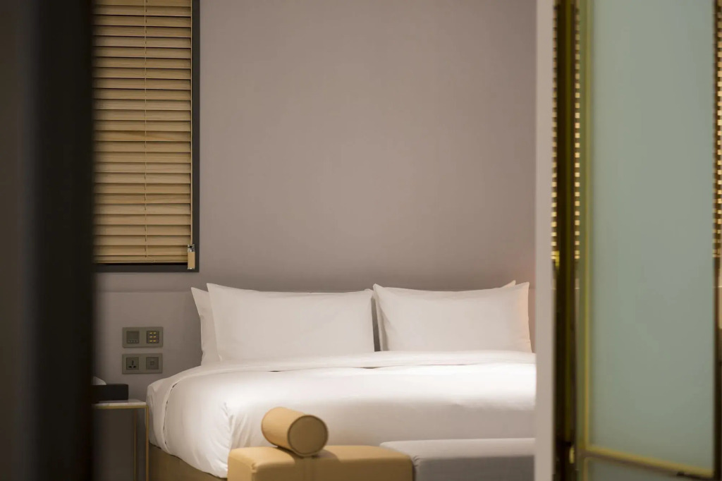 Nampo Hound Hotel Premier
