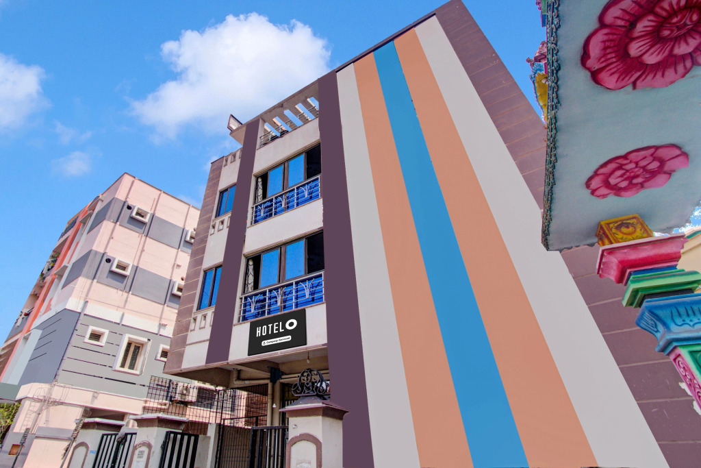 Super OYO Hotel O Adarsh Nagar Near Kavya Hospital