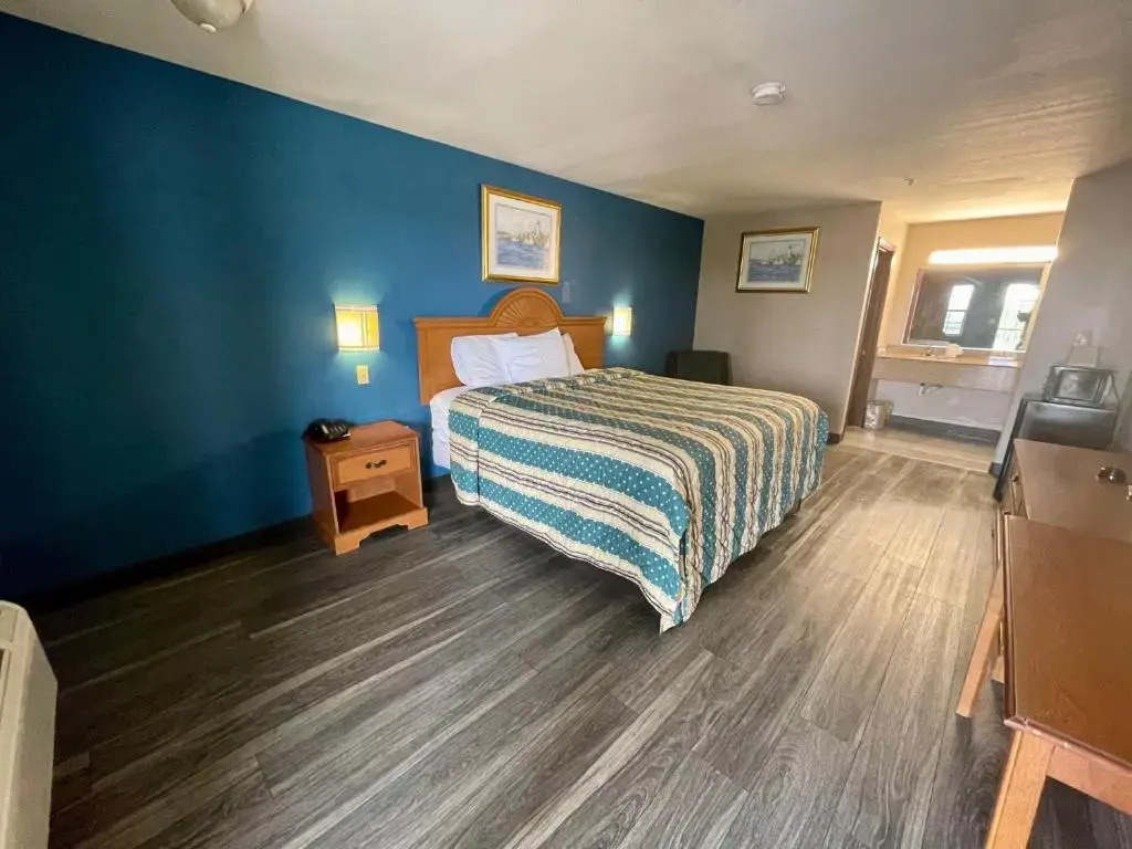 Airport Inn And Suites