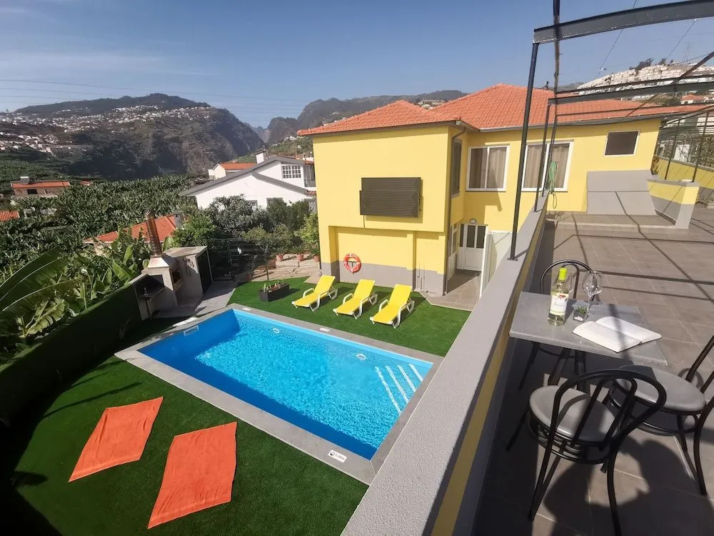 CASA DOS AVÓS Apartments with Pool in Funchal