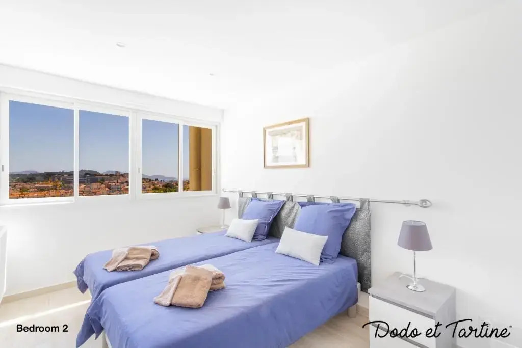 Sea view 3 bedroom with AC and parking - Dodo et Tartine